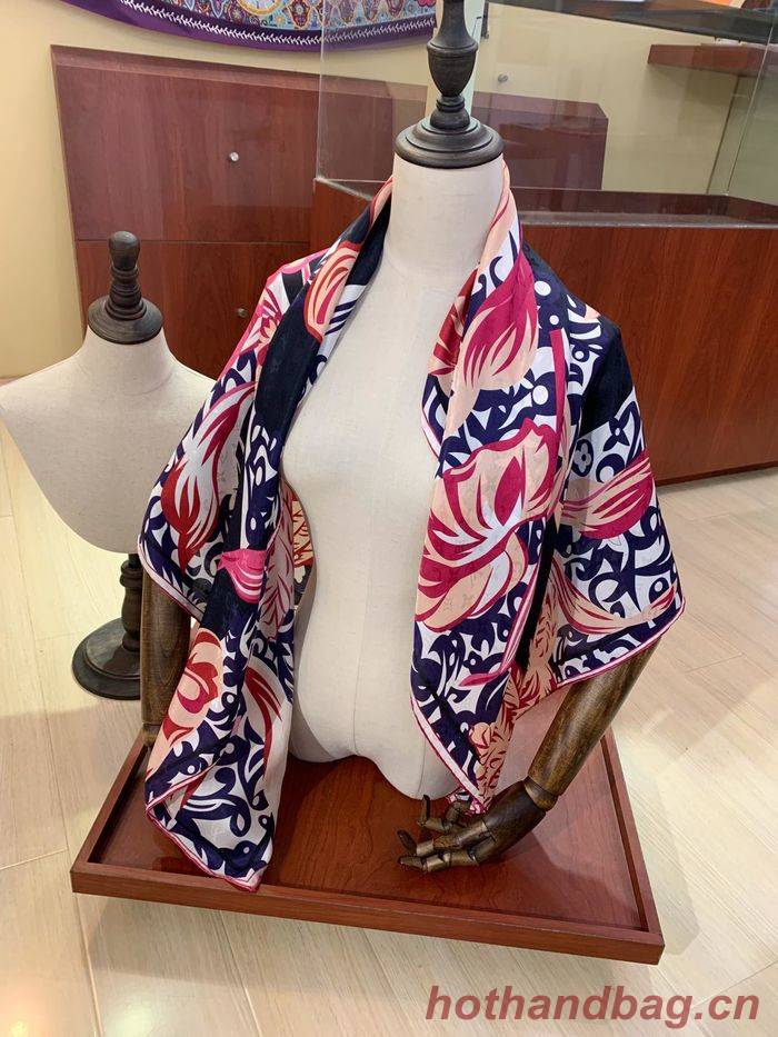 Louis Vuitton Scarf LVS00152